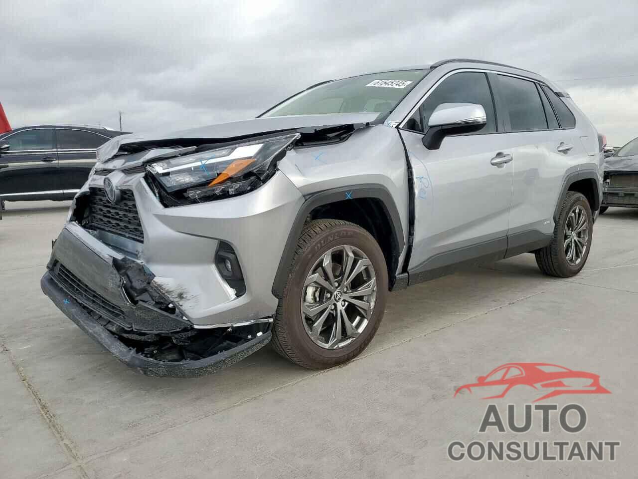 TOYOTA RAV4 2023 - JTMB6RFVXPD082594