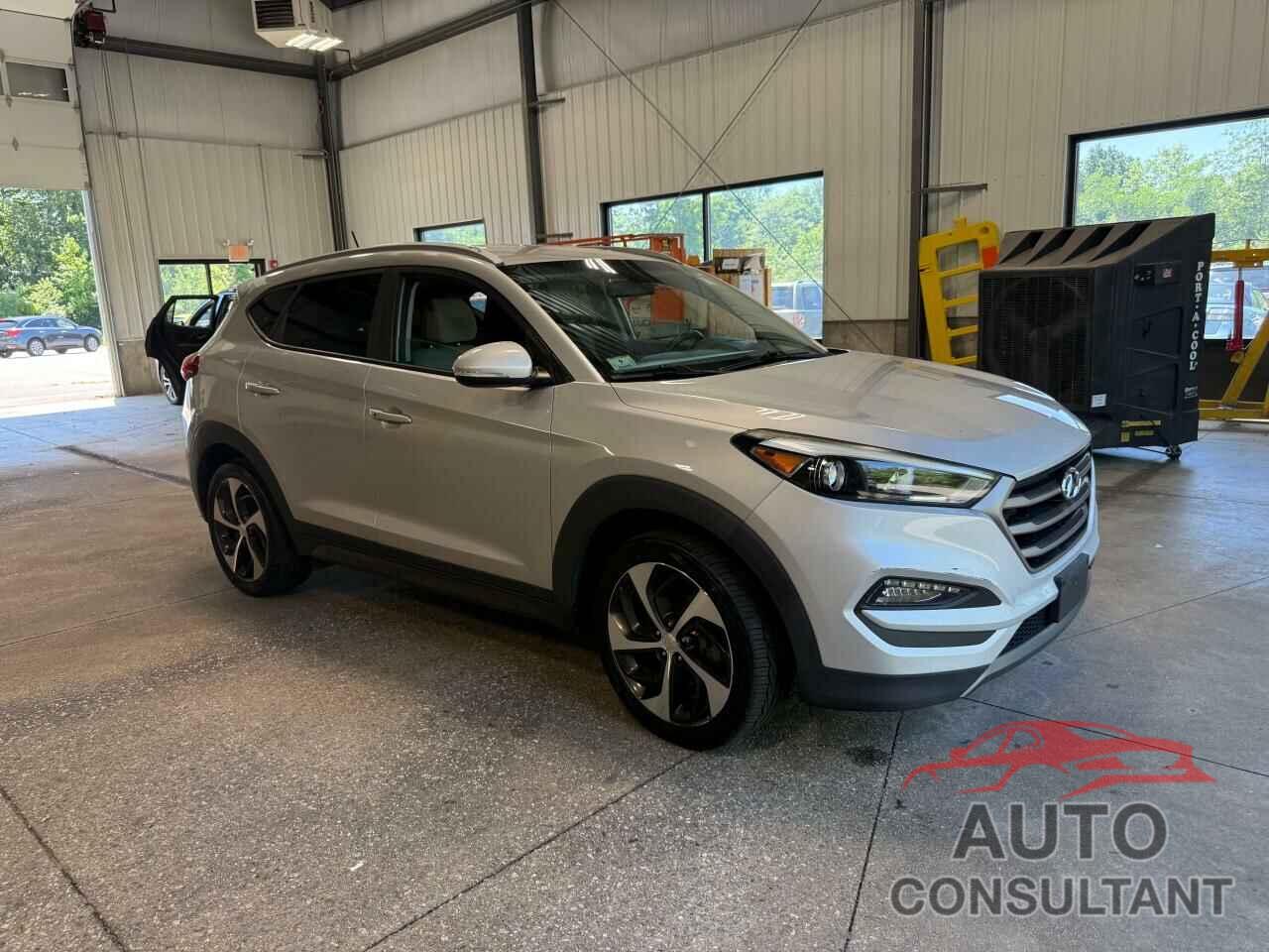 HYUNDAI TUCSON 2016 - KM8J3CA22GU169559