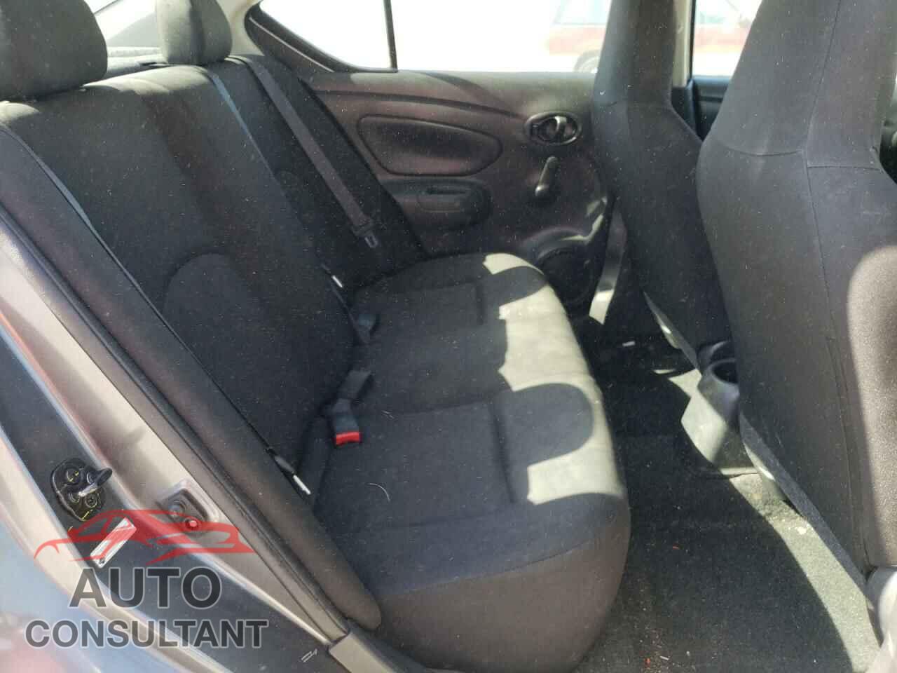 NISSAN VERSA 2017 - 3N1CN7AP3HL883080