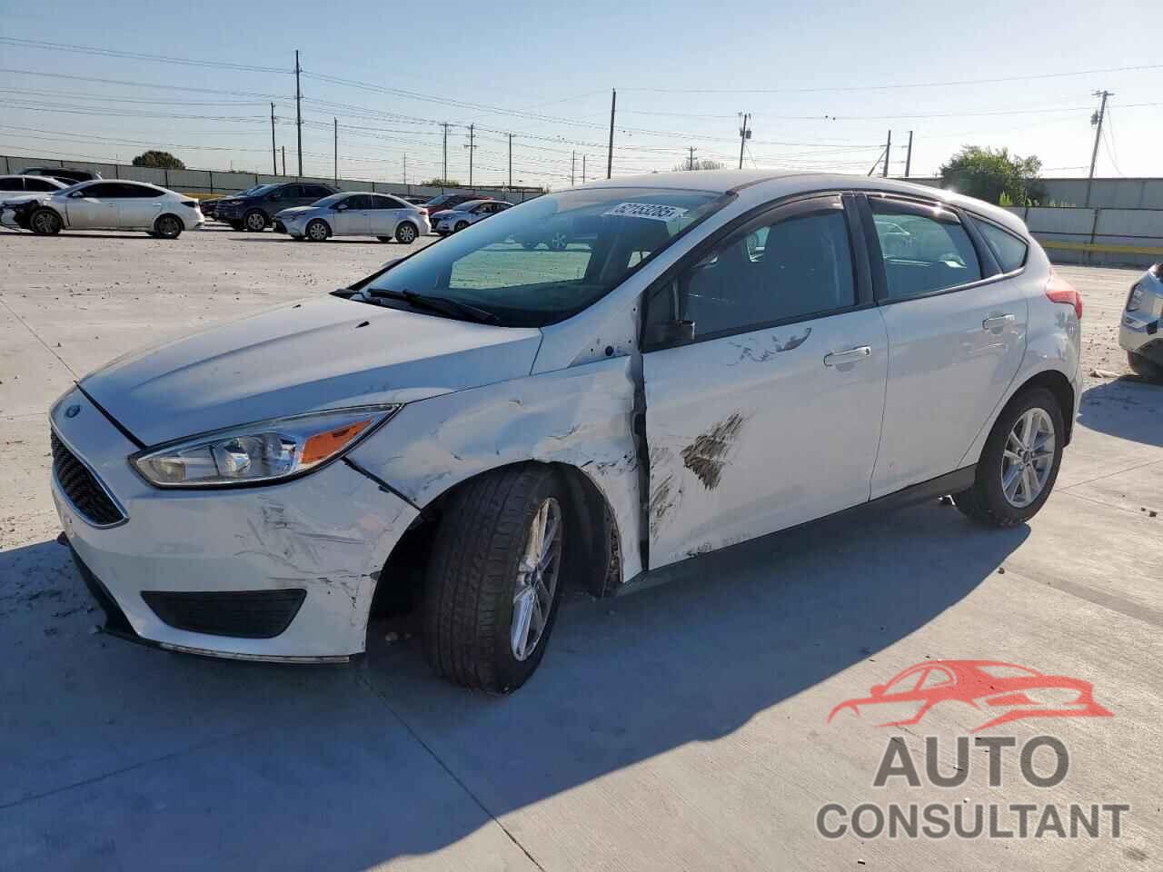 FORD FOCUS 2018 - 1FADP3K2XJL315715