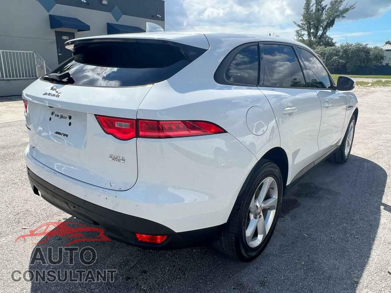 JAGUAR F-PACE 2017 - SADCJ2BVXHA489001