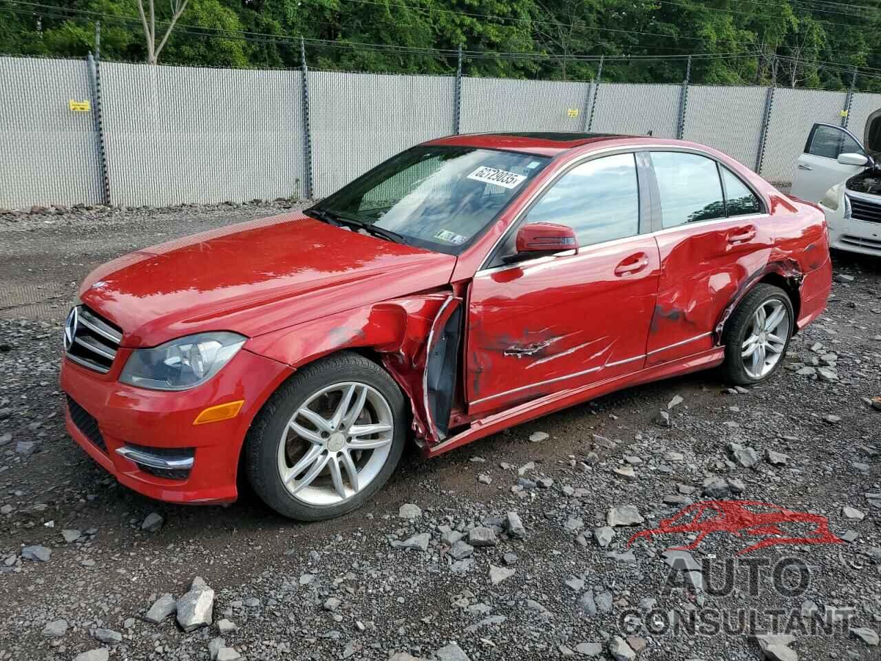 MERCEDES-BENZ C-CLASS 2014 - WDDGF8AB7ER311137