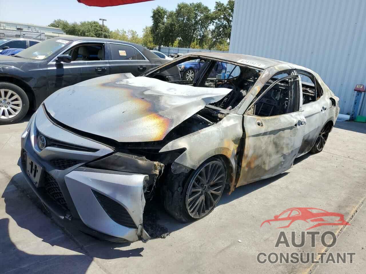 TOYOTA CAMRY 2019 - 4T1B11HK5KU692796