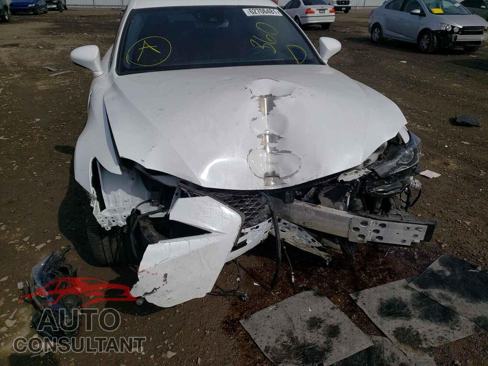 LEXUS IS 2018 - JTHBZ1D24J5032047