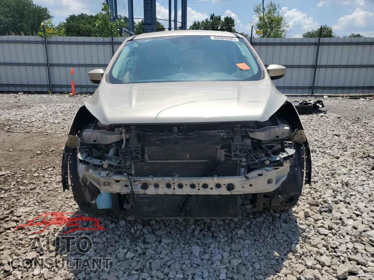 FORD ESCAPE 2017 - 1FMCU9GD2HUC28029