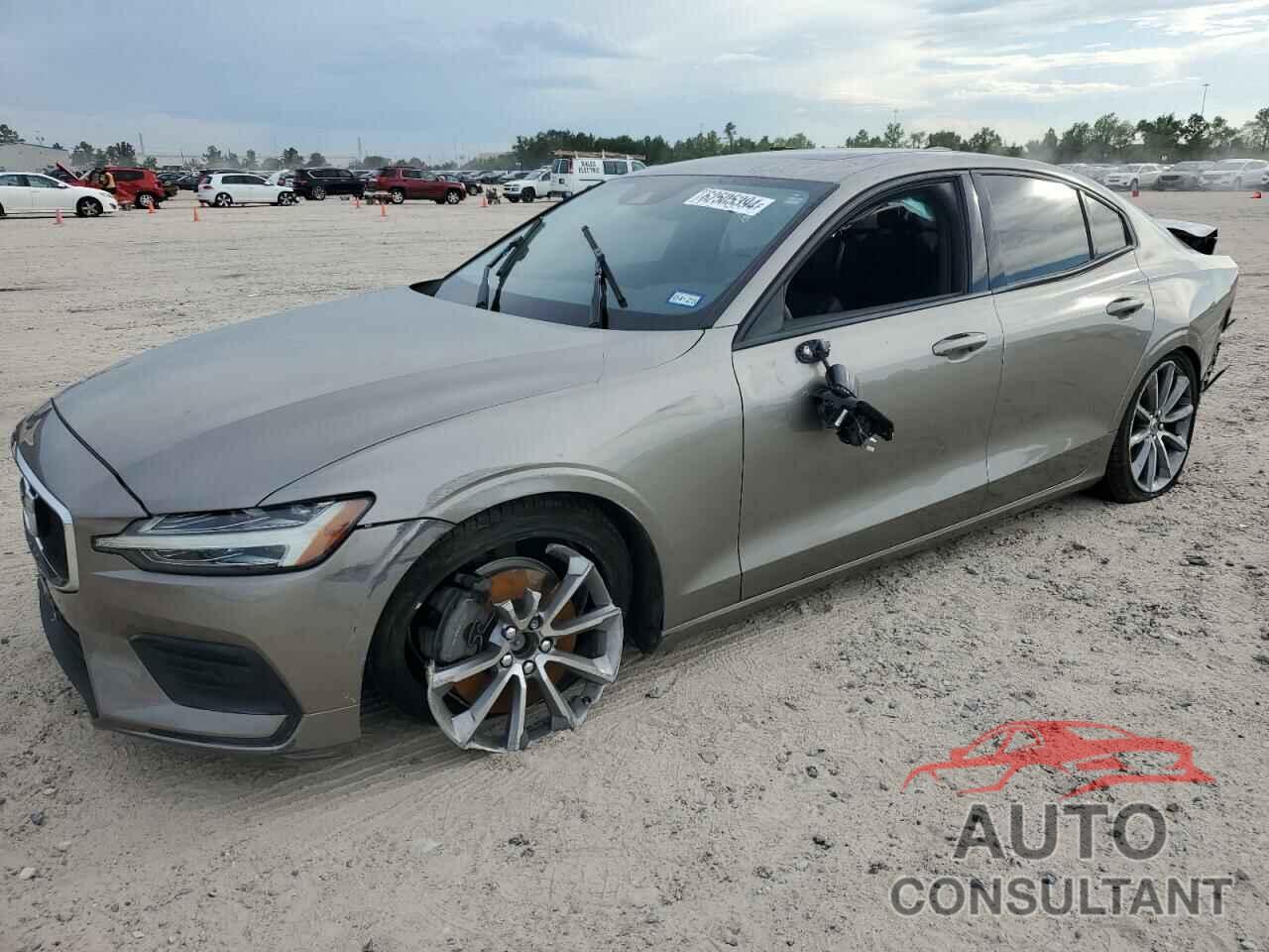 VOLVO S60 2019 - 7JRA22TK0KG006349