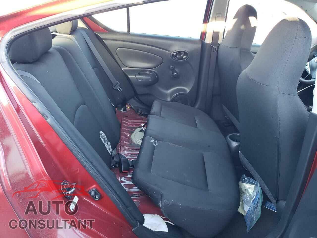 NISSAN VERSA 2017 - 3N1CN7AP3HL881667