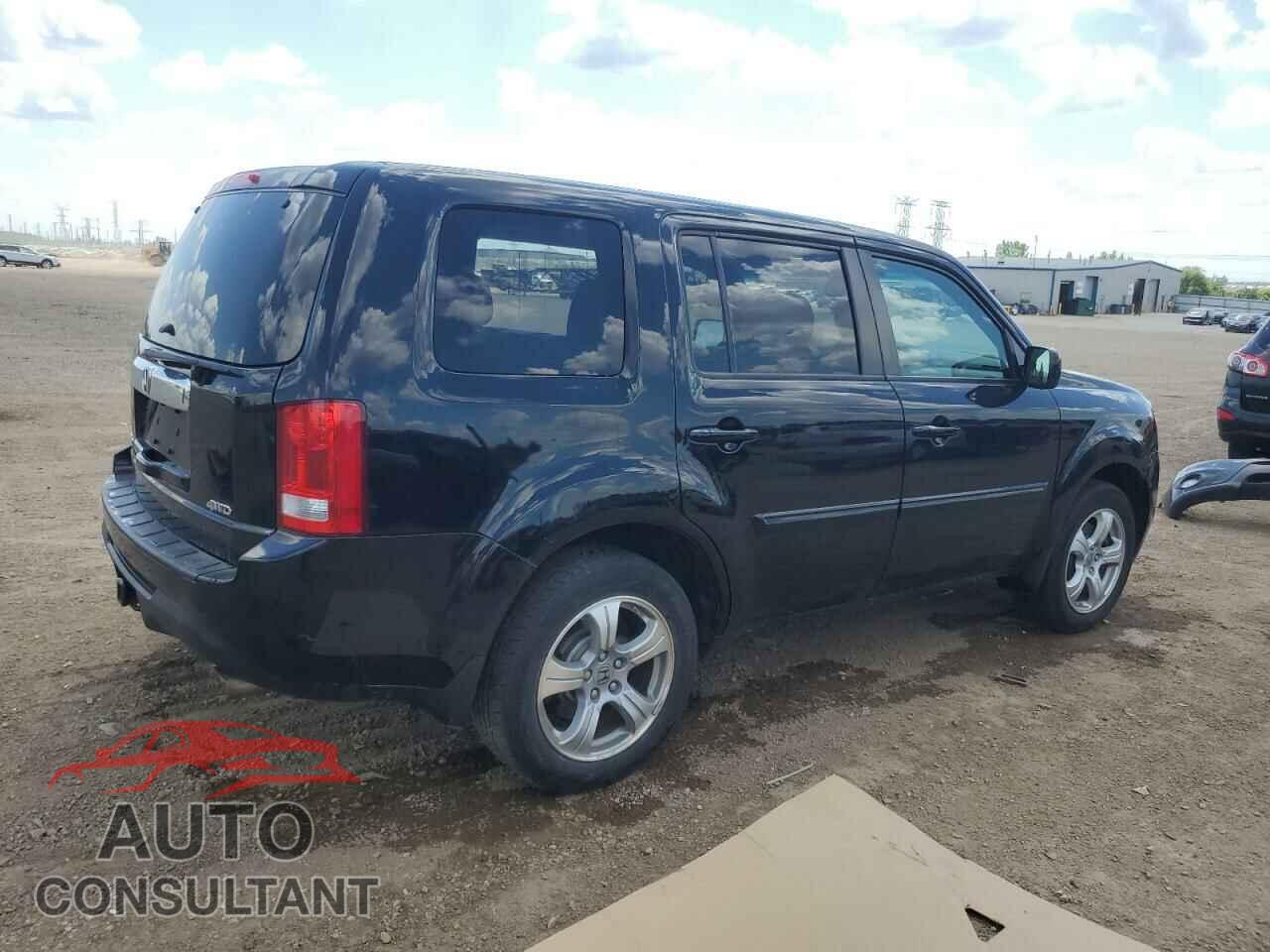 HONDA PILOT 2013 - 5FNYF4H72DB013401