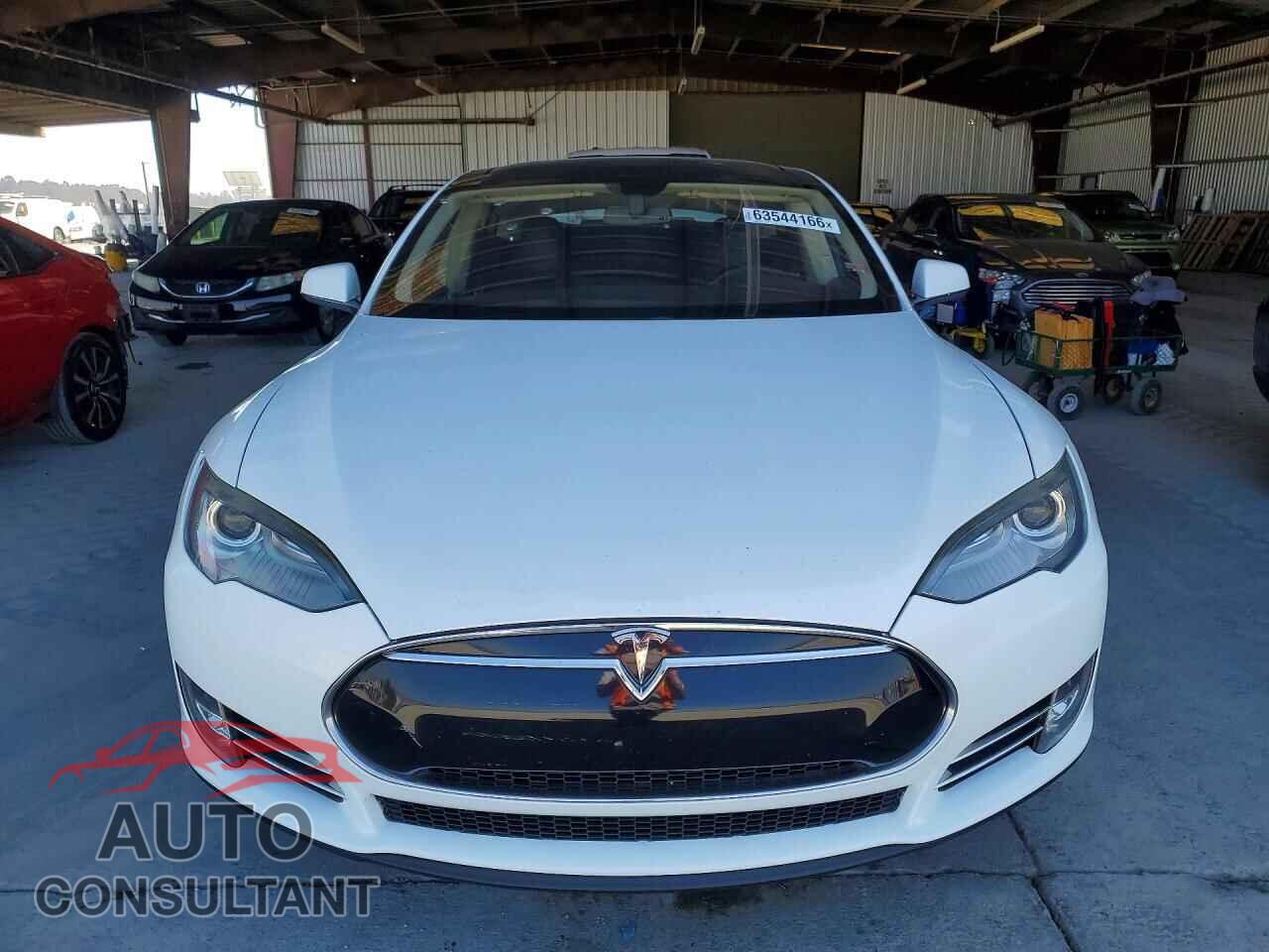 TESLA MODEL S 2012 - 5YJSA1CP2CFP02783