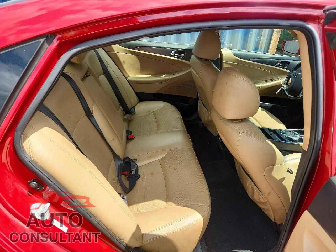 HYUNDAI SONATA 2013 - KMHEC4A4XDA083681