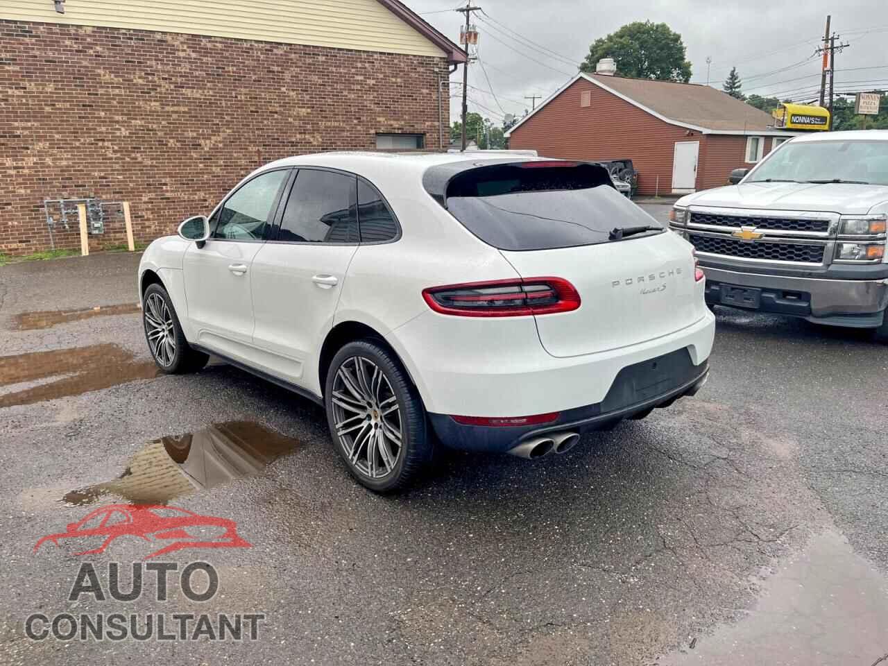PORSCHE MACAN 2015 - WP1AB2A59FLB63160