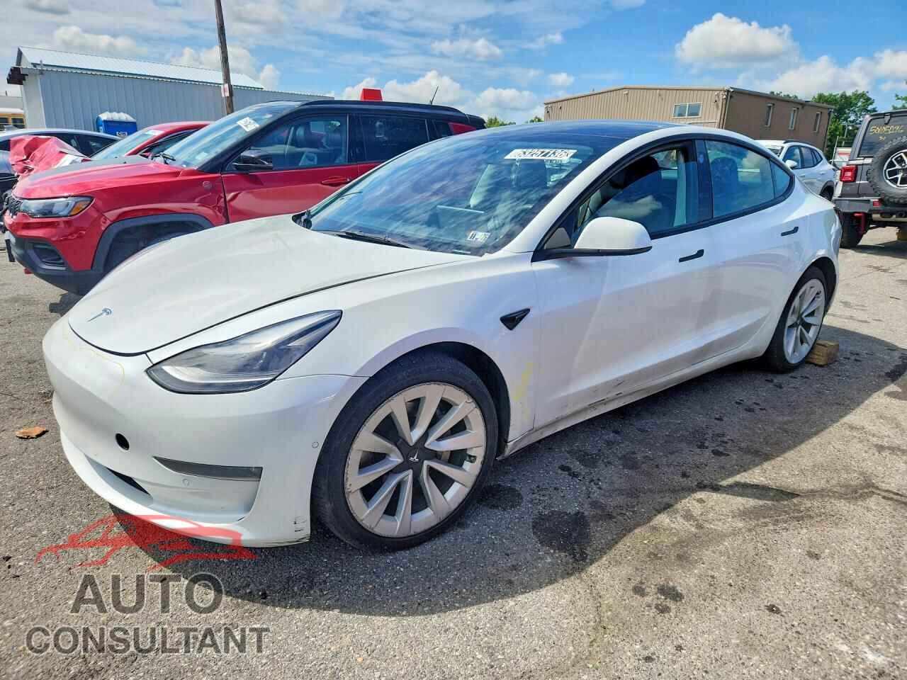 TESLA MODEL 3 2022 - 5YJ3E1EB5NF285804