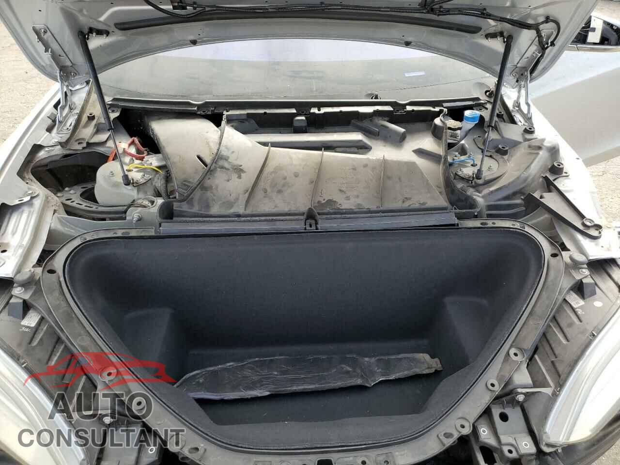 TESLA MODEL S 2018 - 5YJSA1E2XJF247129