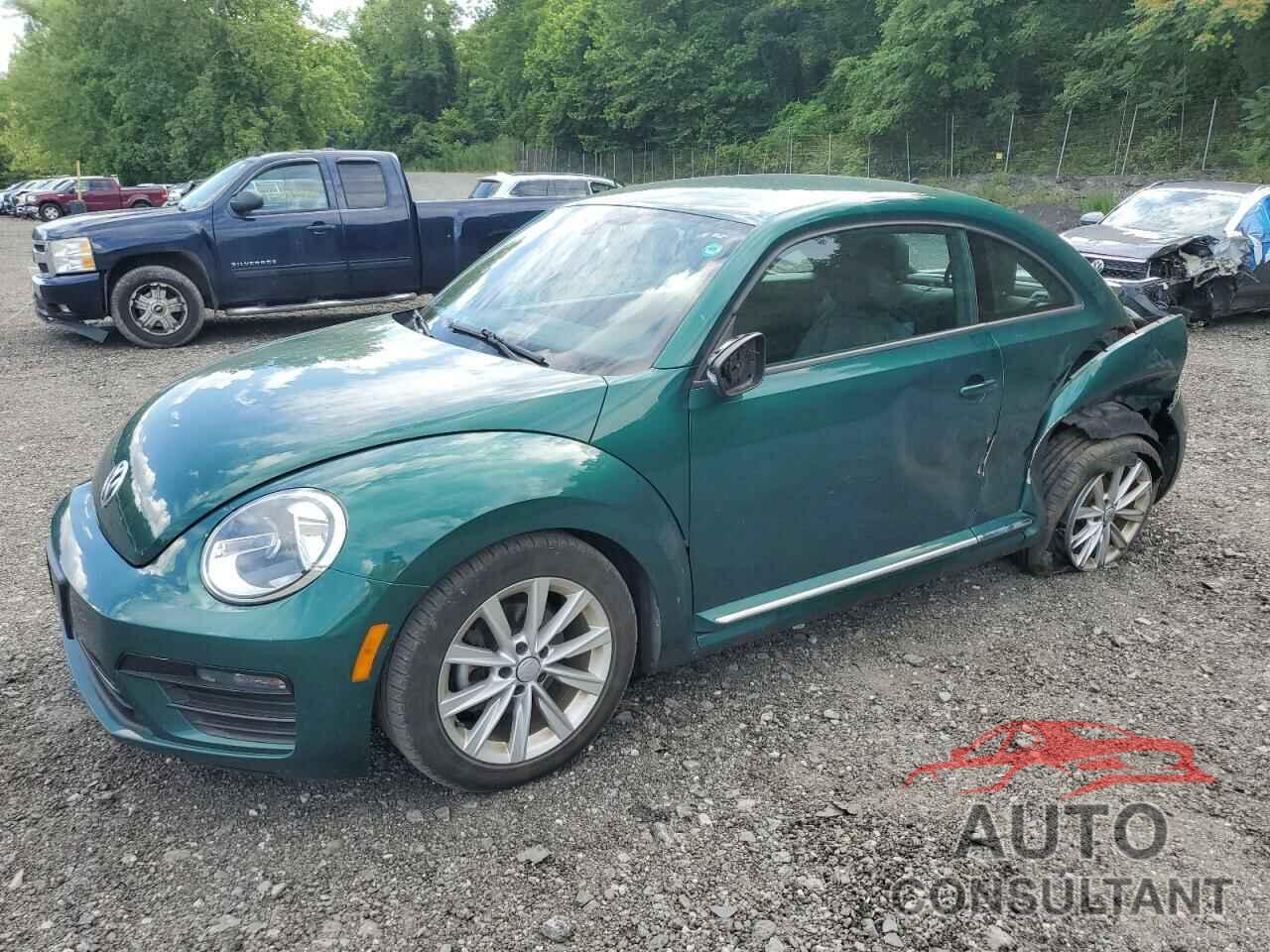 VOLKSWAGEN BEETLE 2018 - 3VWFD7AT3JM702437