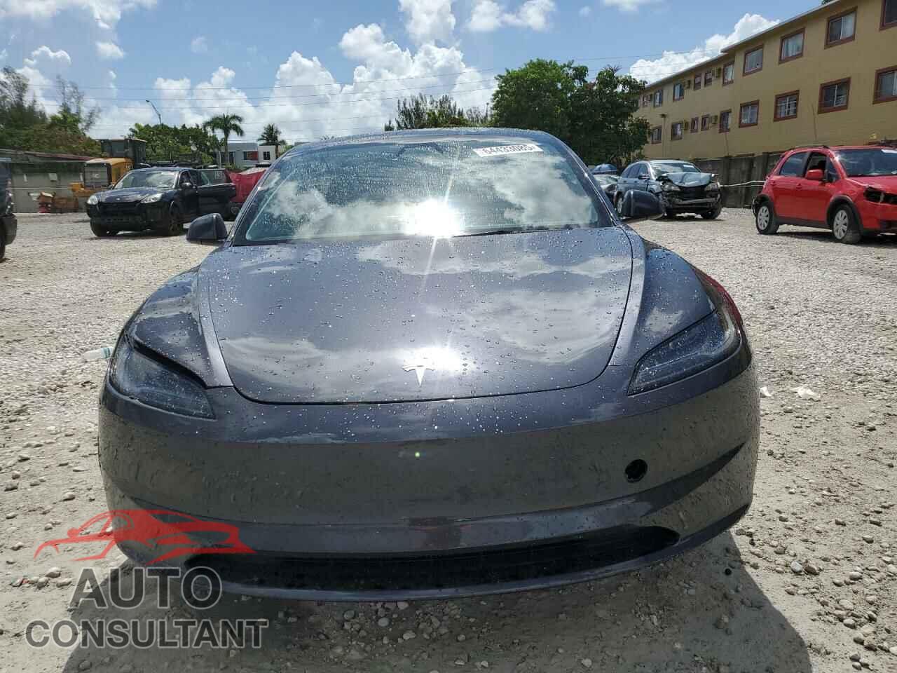 TESLA MODEL 3 2024 - 5YJ3E1EA3RF726830