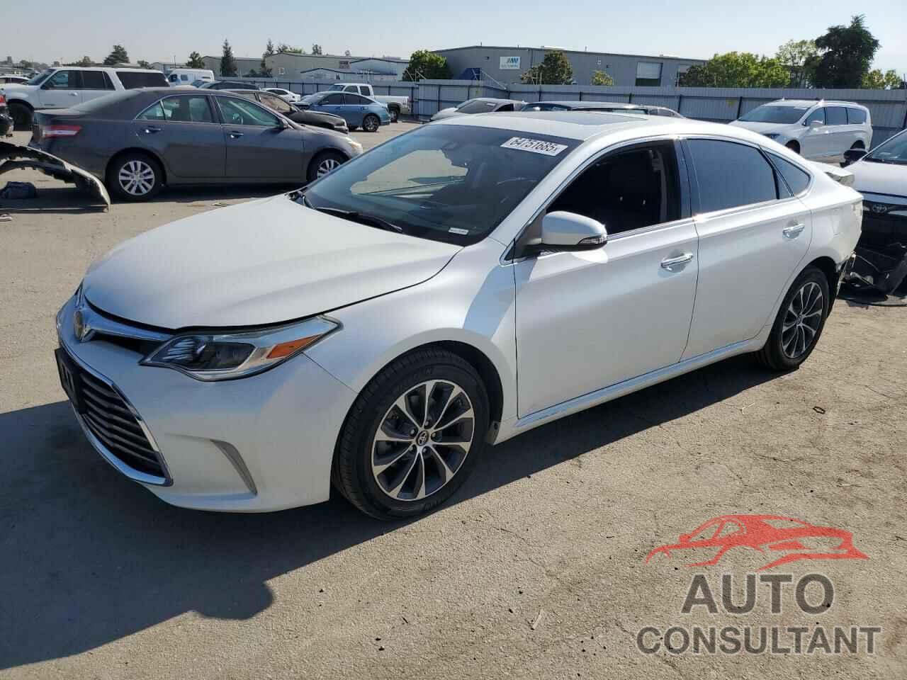 TOYOTA AVALON 2018 - 4T1BK1EB0JU266756