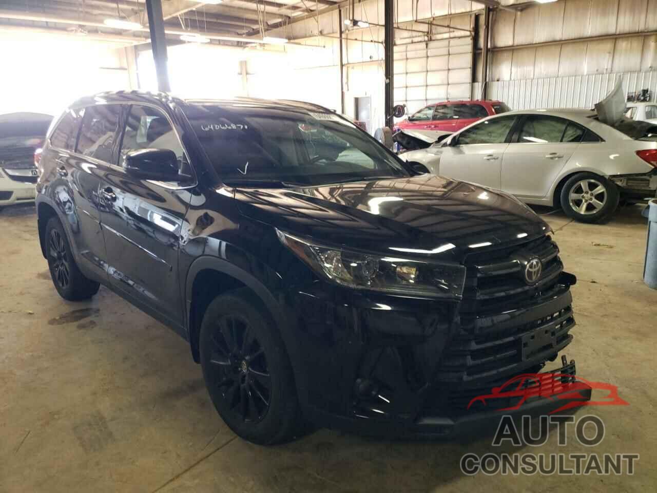 TOYOTA HIGHLANDER 2019 - 5TDJZRFH8KS702420