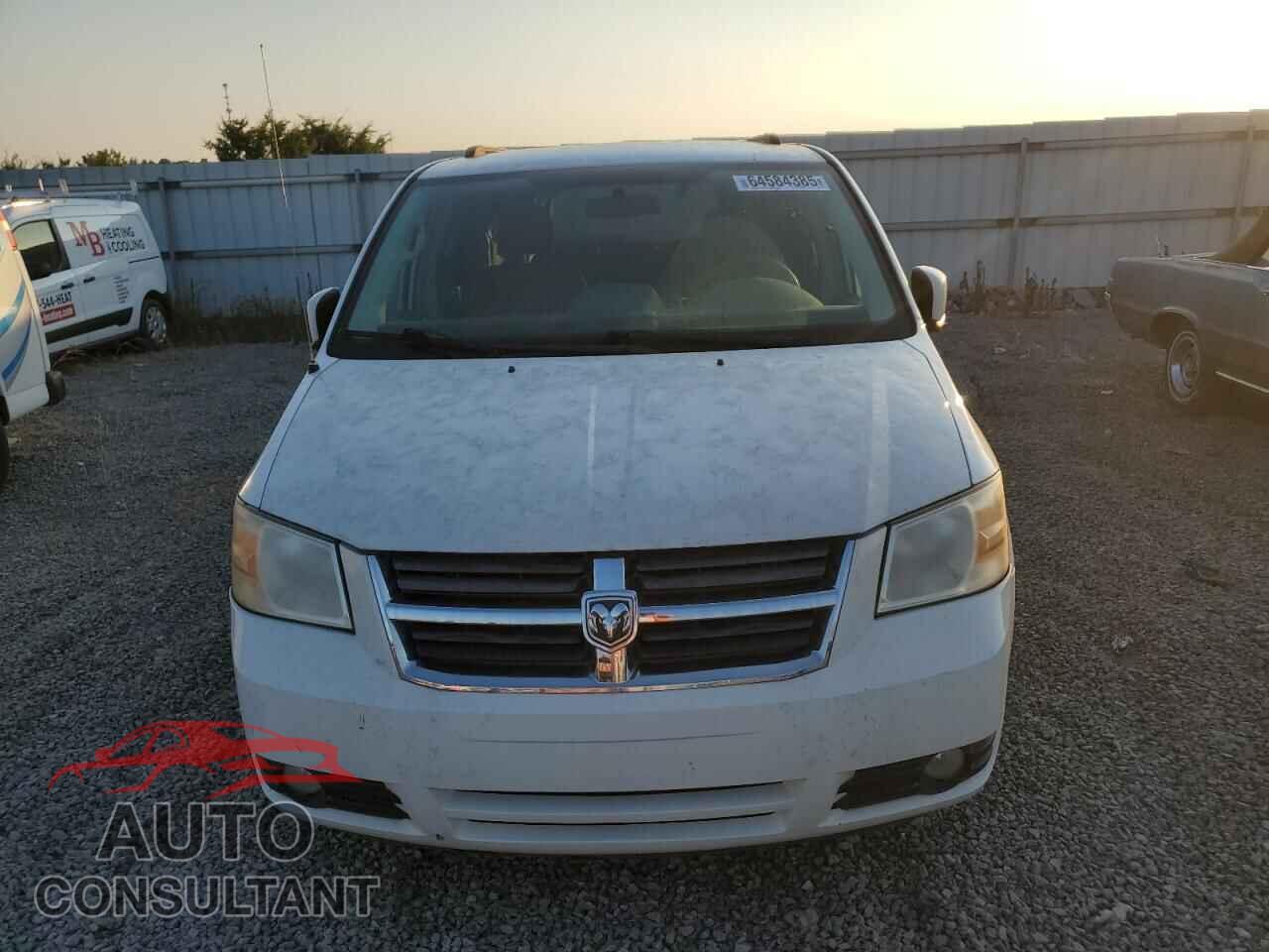 DODGE CARAVAN 2010 - 2D4RN5D17AR229617