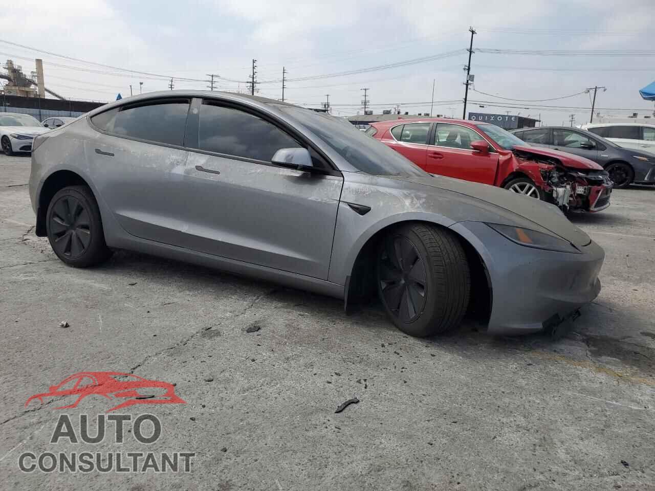 TESLA MODEL 3 2025 - 5YJ3E1EA2SF886459