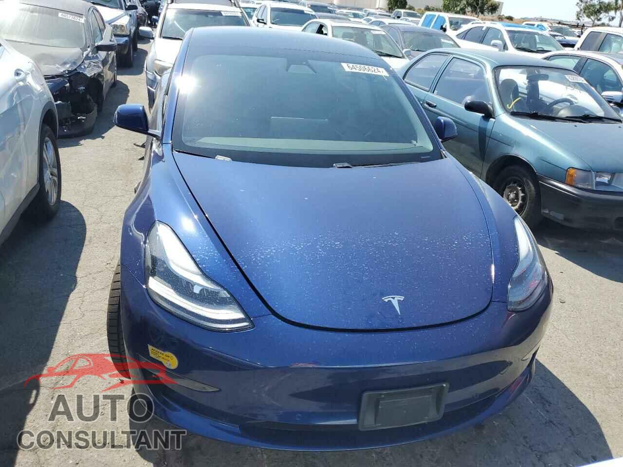 TESLA MODEL 3 2021 - 5YJ3E1EA5MF045996