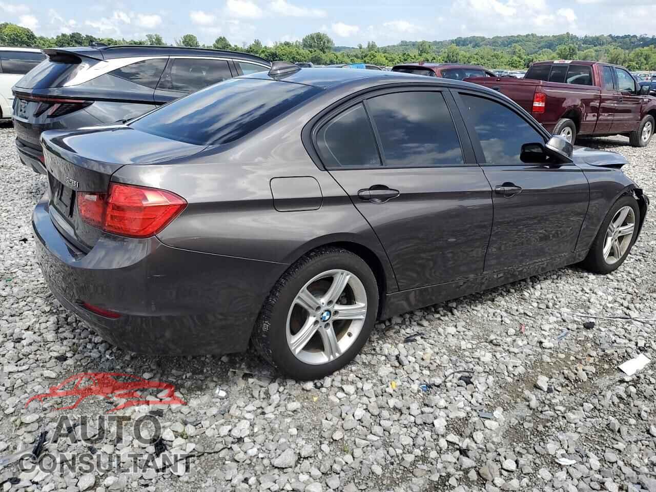 BMW 3 SERIES 2012 - WBA3A5C55CF257541
