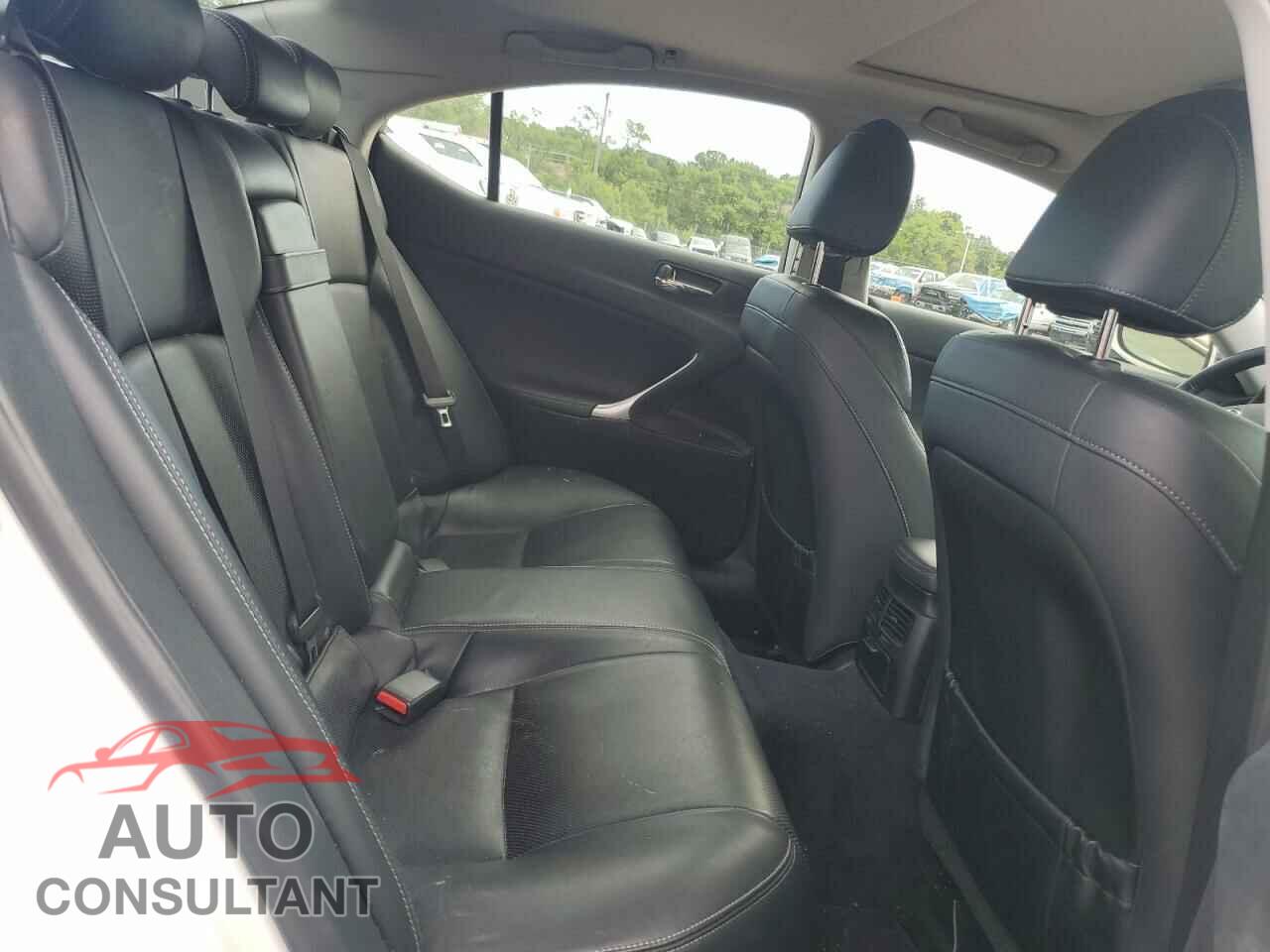 LEXUS IS 2012 - JTHCE5C20C5002247