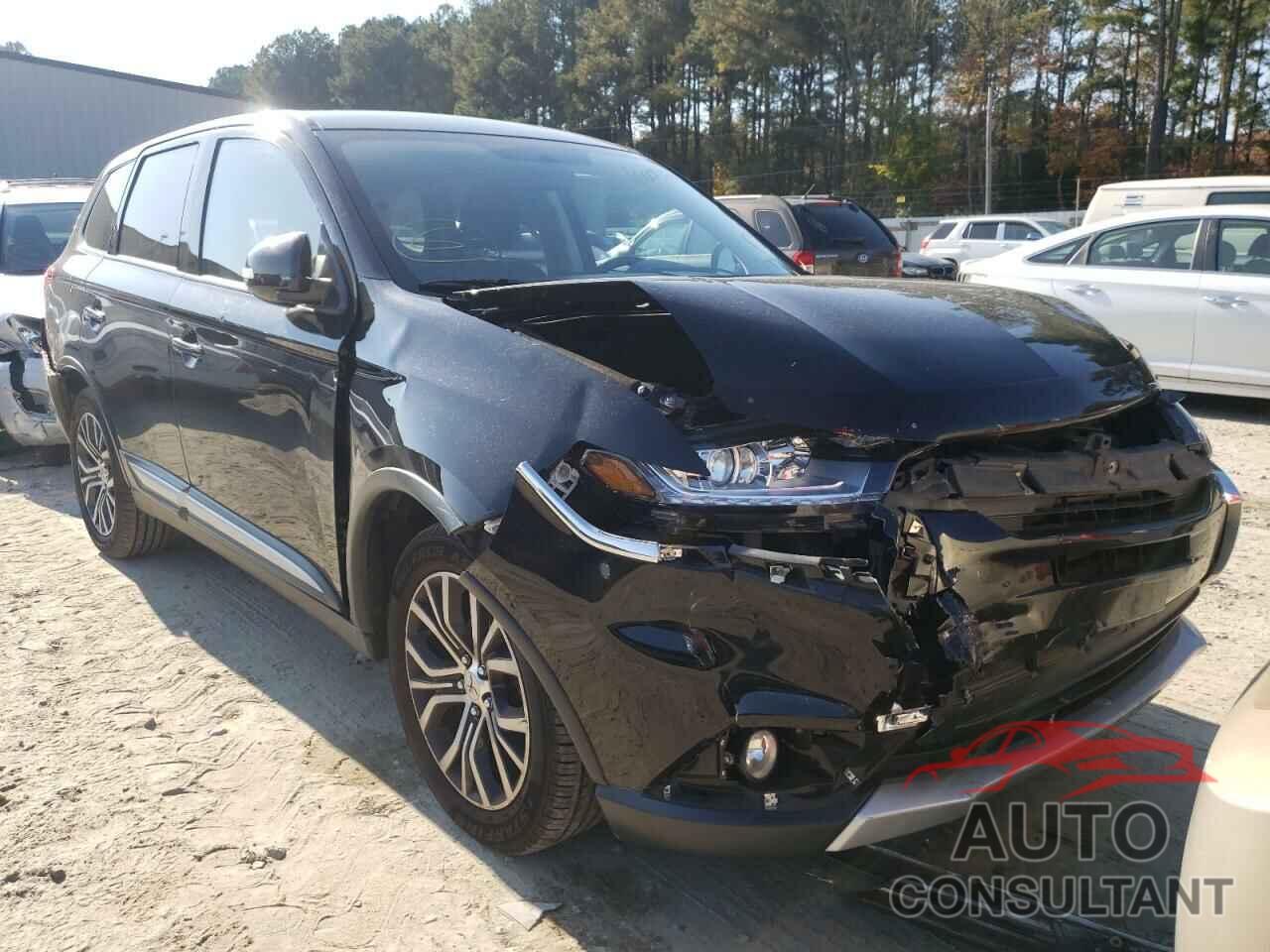 MITSUBISHI OUTLANDER 2018 - JA4AD3A30JZ011090