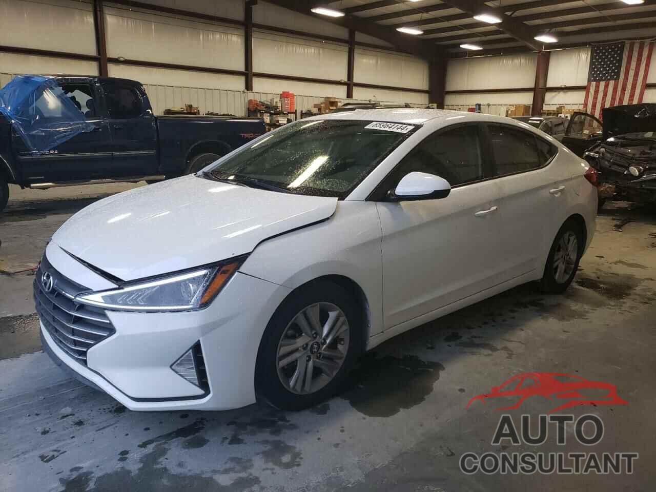 HYUNDAI ELANTRA 2019 - 5NPD84LF7KH425867