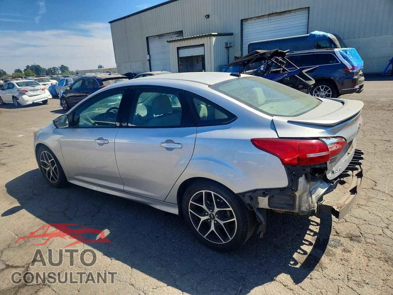 FORD FOCUS 2015 - 1FADP3F20FL268017