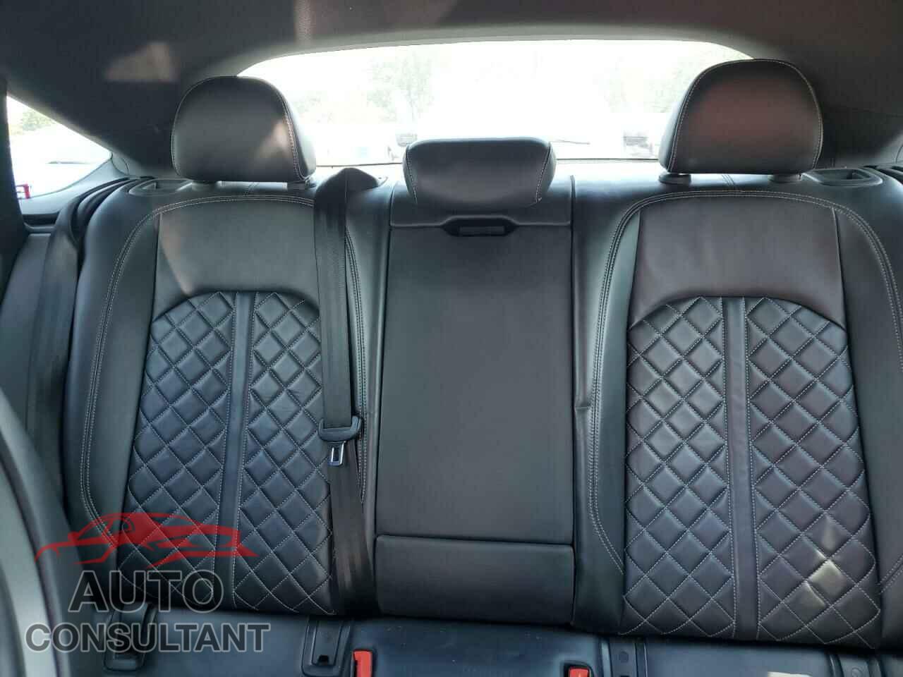AUDI S5/RS5 2018 - WAUC4CF58JA009267