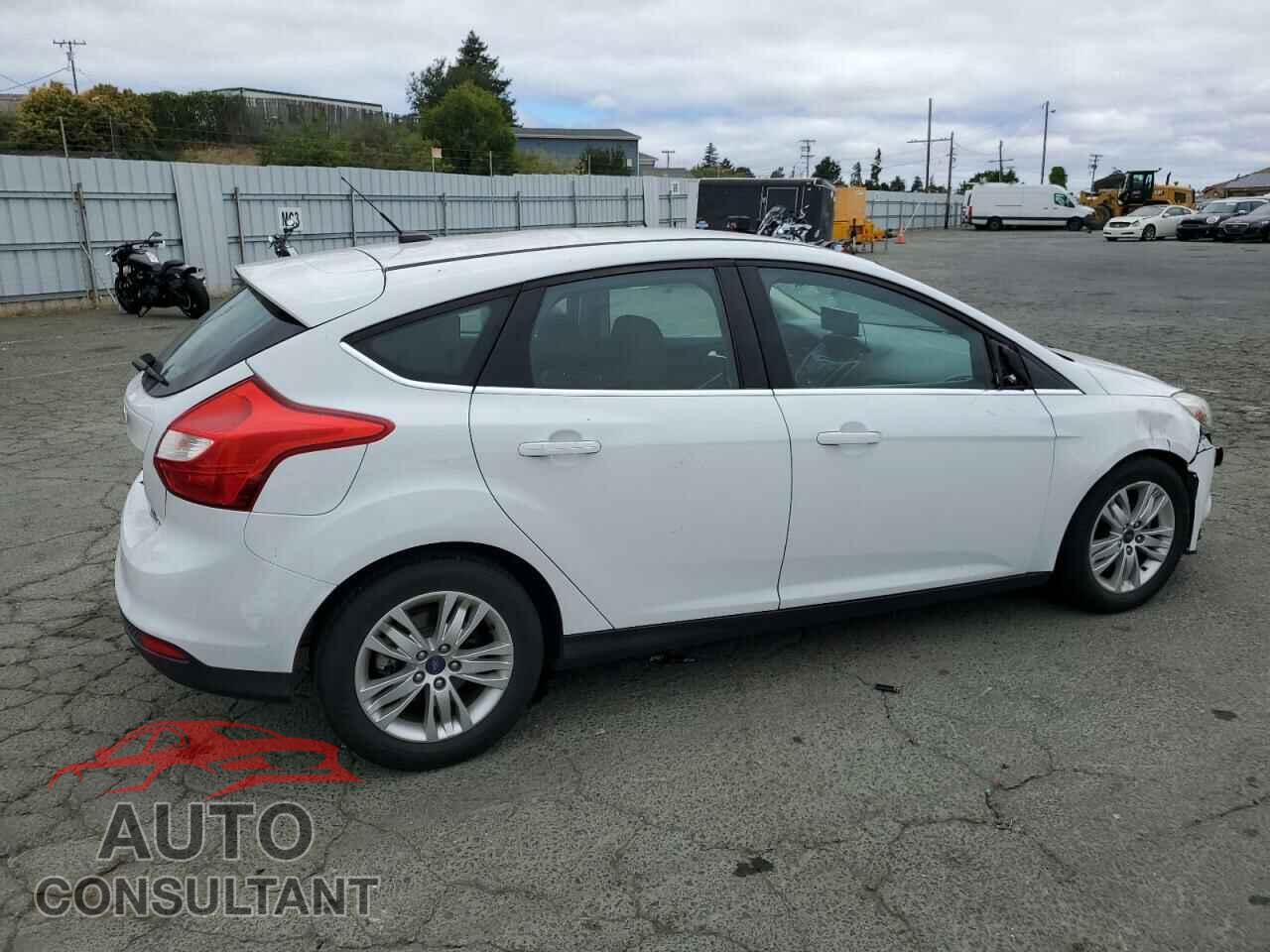 FORD FOCUS 2012 - 1FAHP3M29CL467163