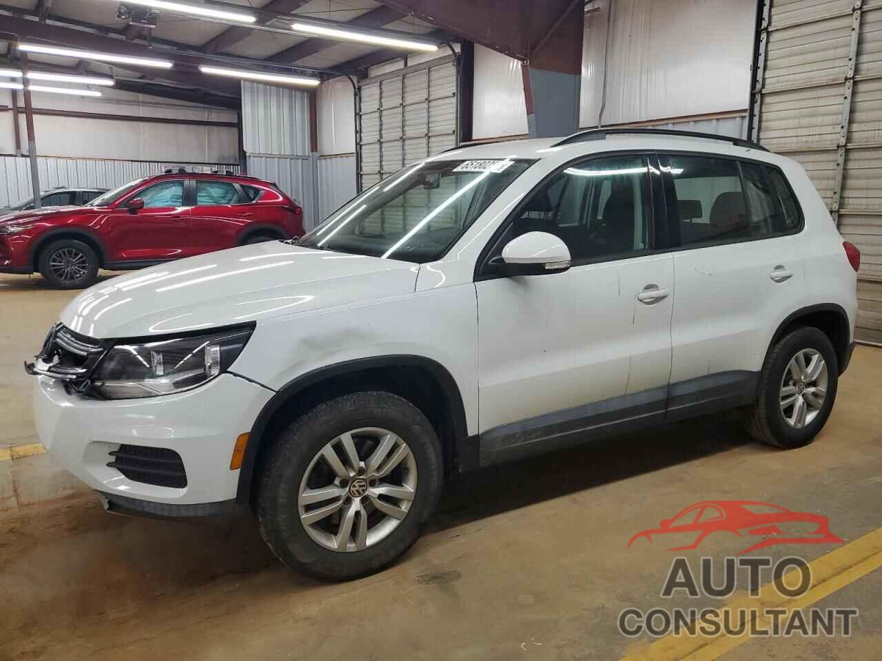 VOLKSWAGEN TIGUAN 2015 - WVGAV7AXXFW549104