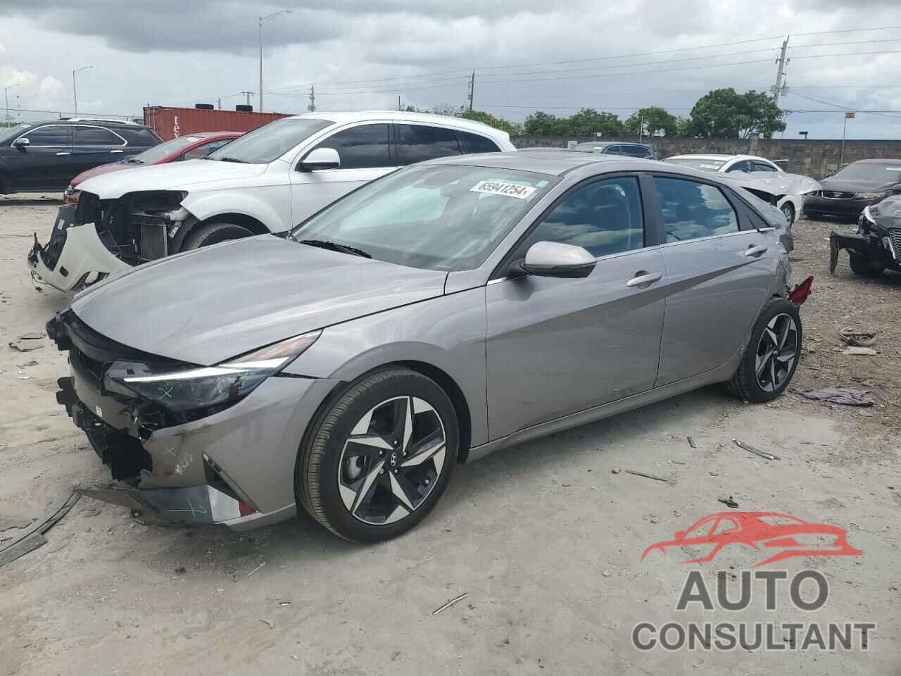 HYUNDAI ELANTRA 2023 - KMHLP4AG0PU617828