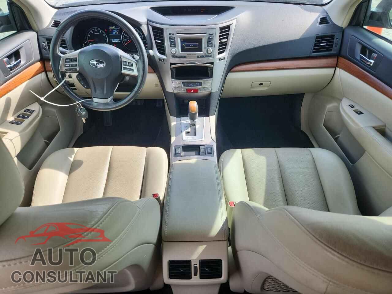 SUBARU OUTBACK 2013 - 4S4BRBKC8D3208970
