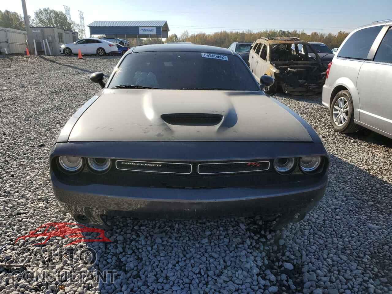 DODGE CHALLENGER 2019 - 2C3CDZBT0KH641200