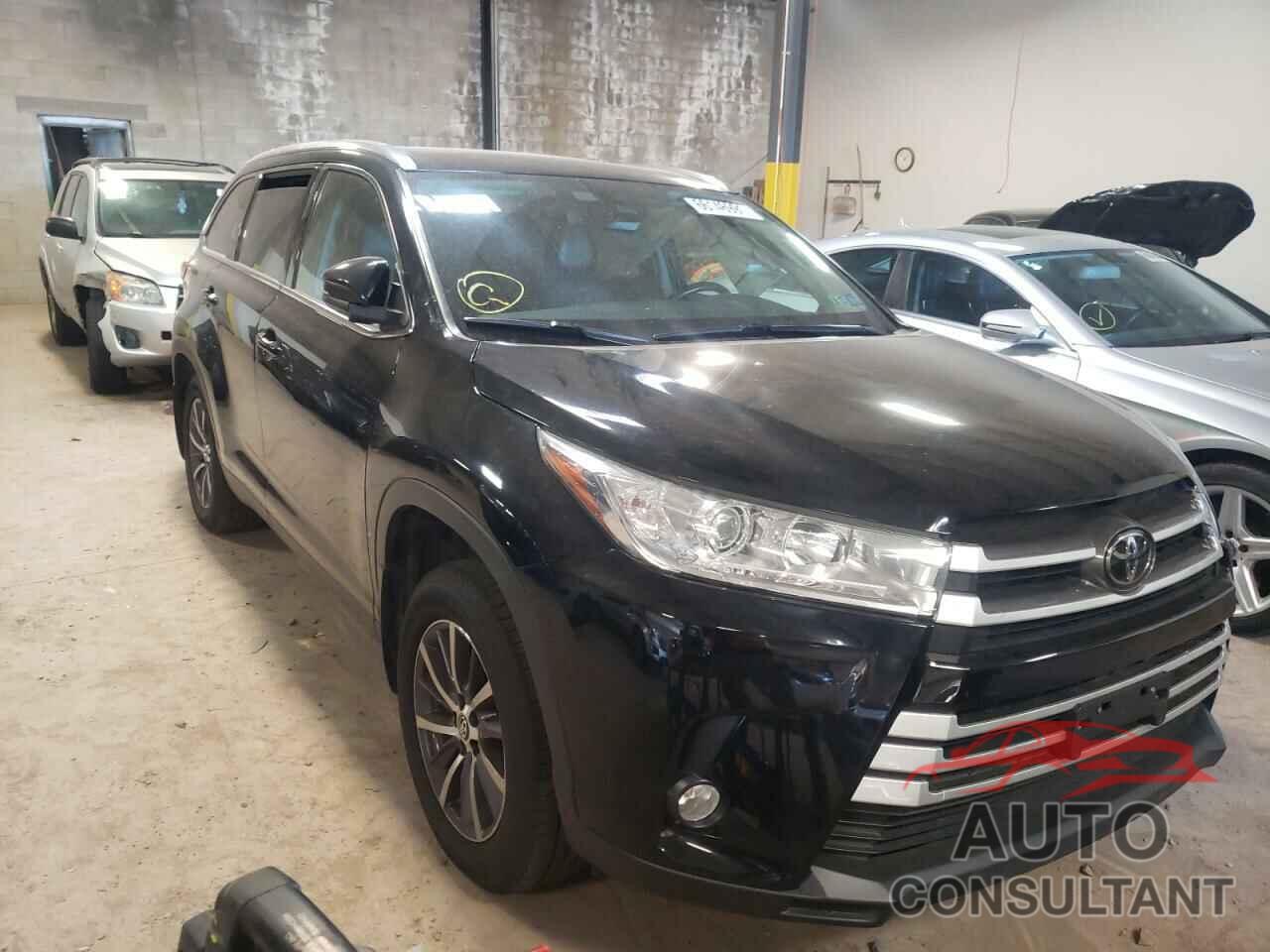 TOYOTA HIGHLANDER 2019 - 5TDJZRFH5KS569566
