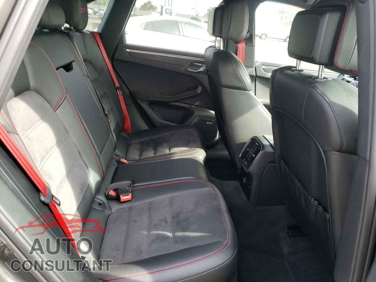 PORSCHE MACAN 2017 - WP1AG2A59HLB56777