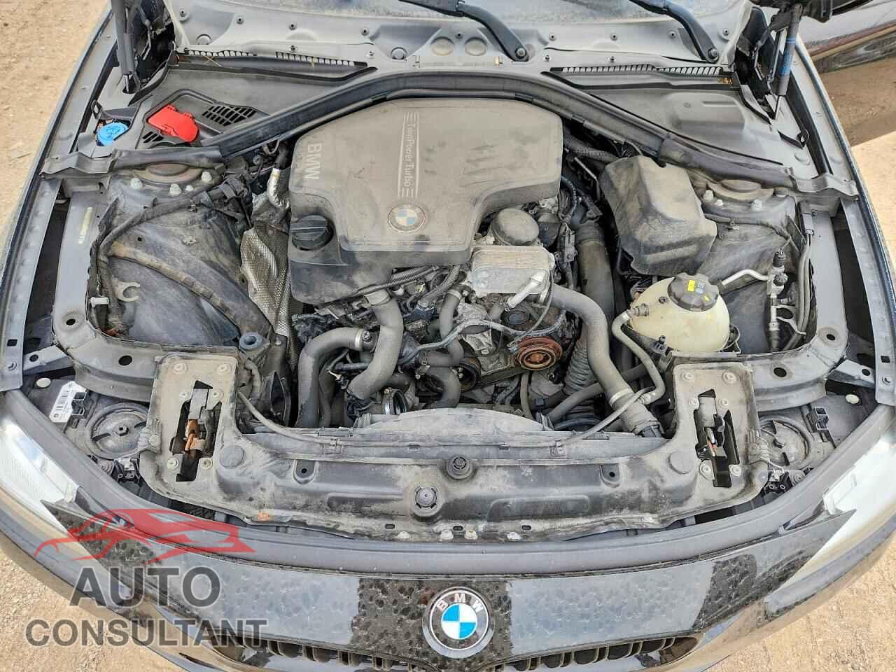 BMW 3 SERIES 2016 - WBA8E5G56GNU22173