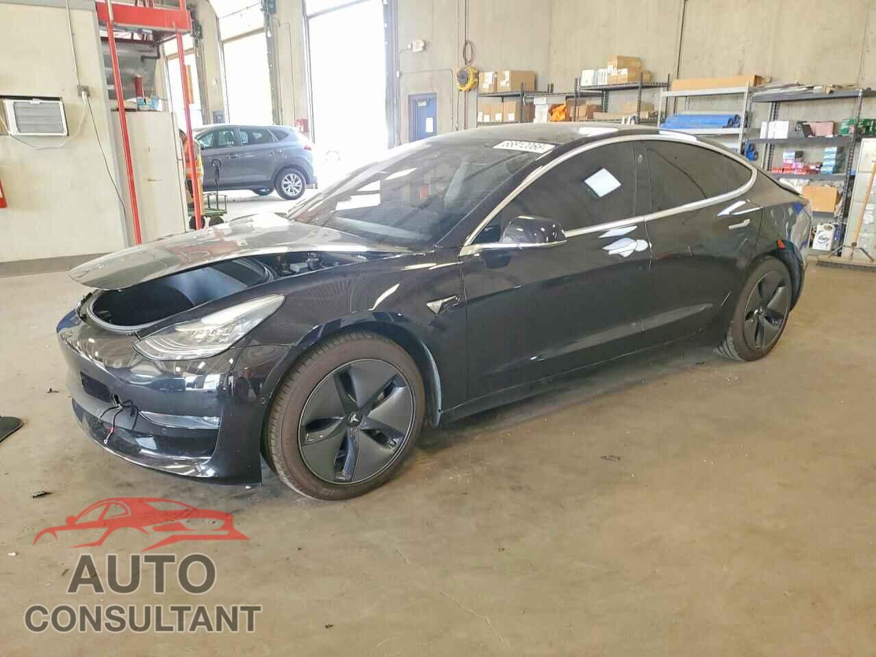 TESLA MODEL 3 2018 - 5YJ3E1EB7JF077157