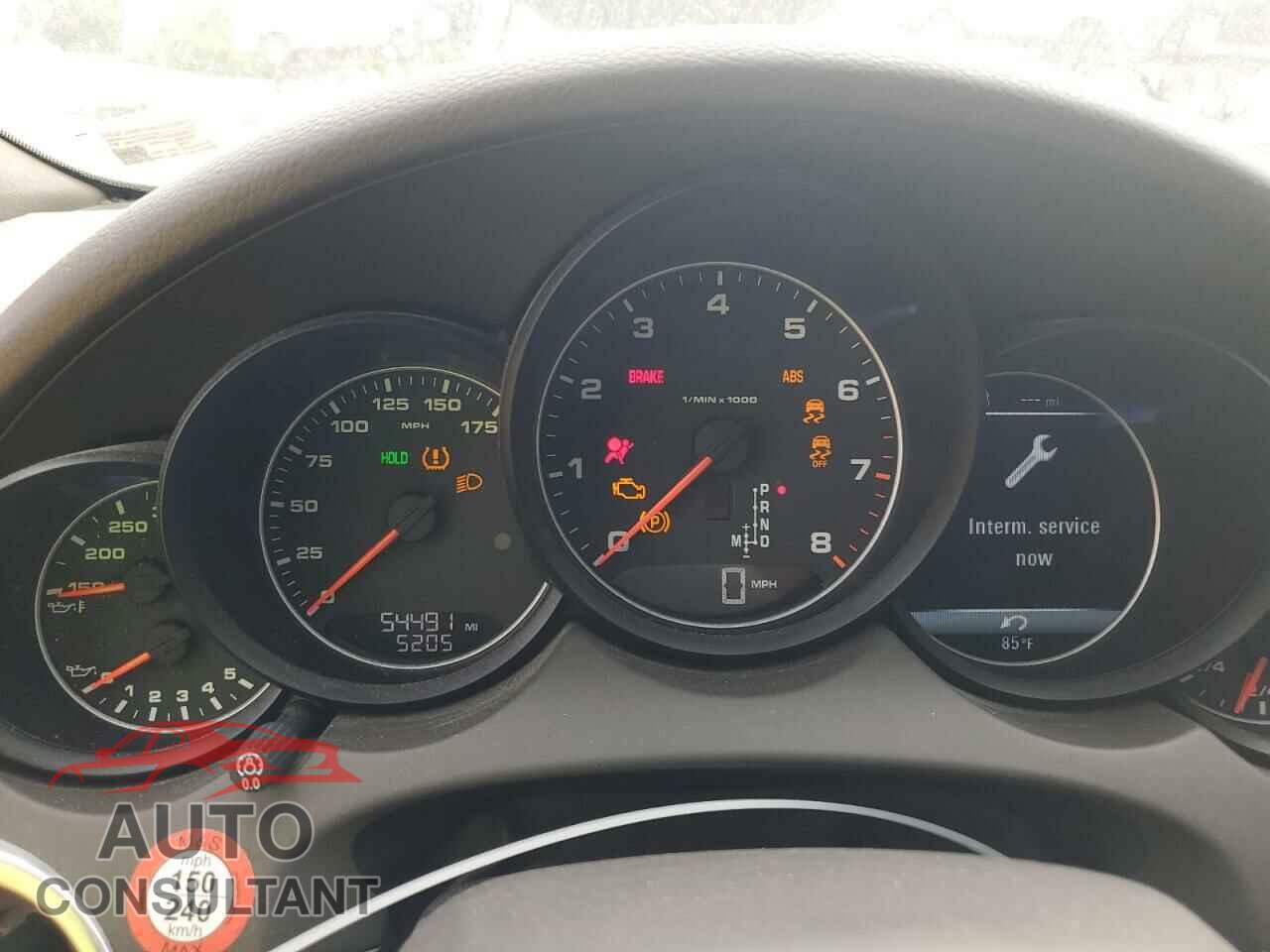 PORSCHE CAYENNE 2017 - WP1AA2A21HKA85619