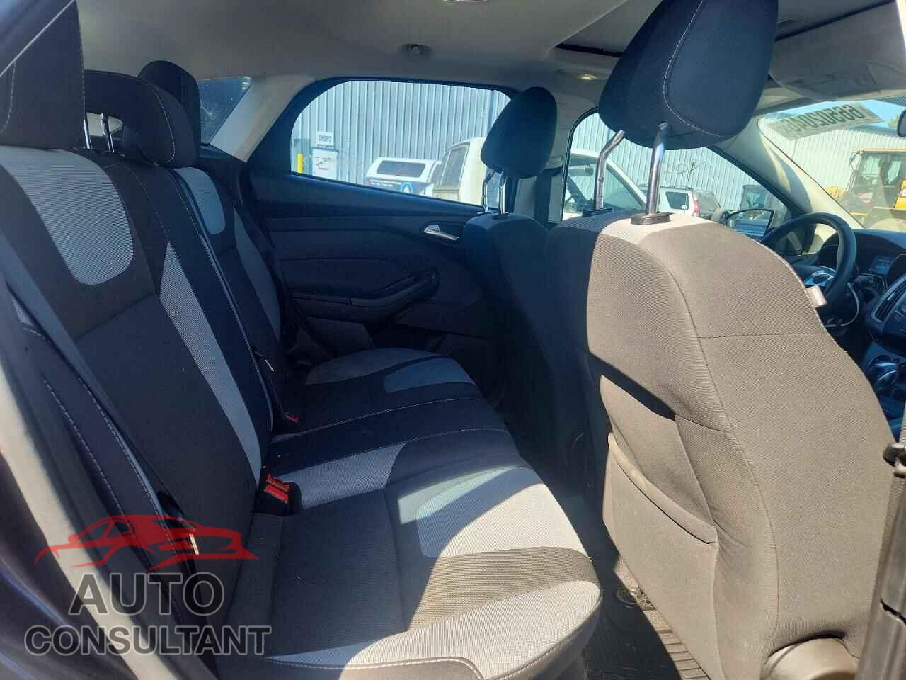 FORD FOCUS 2012 - 1FAHP3K29CL251428