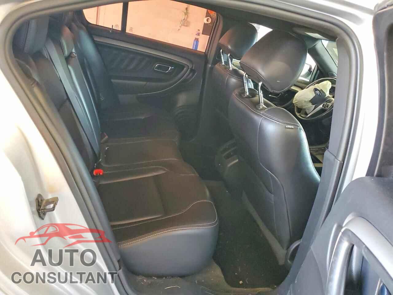 FORD TAURUS 2013 - 1FAHP2E89DG208003