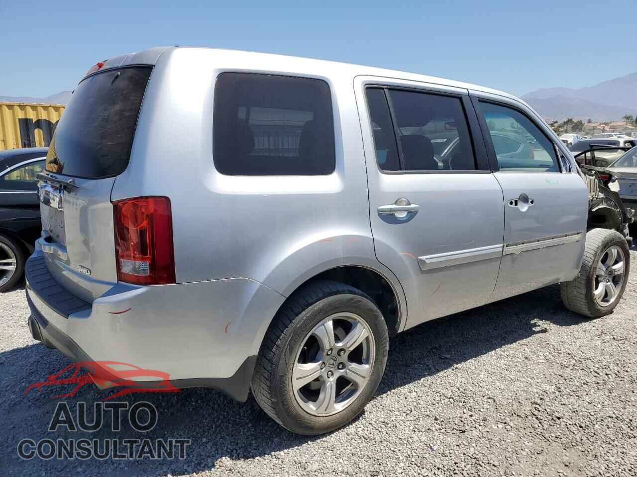 HONDA PILOT 2013 - 5FNYF4H4XDB041100
