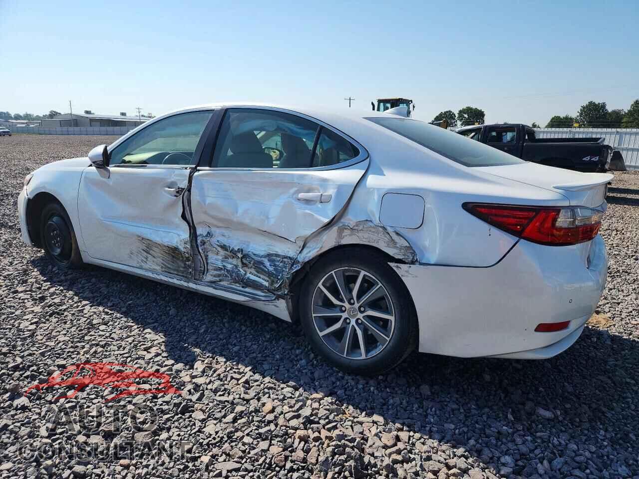 LEXUS ES300 2018 - JTHBW1GG5J2185988