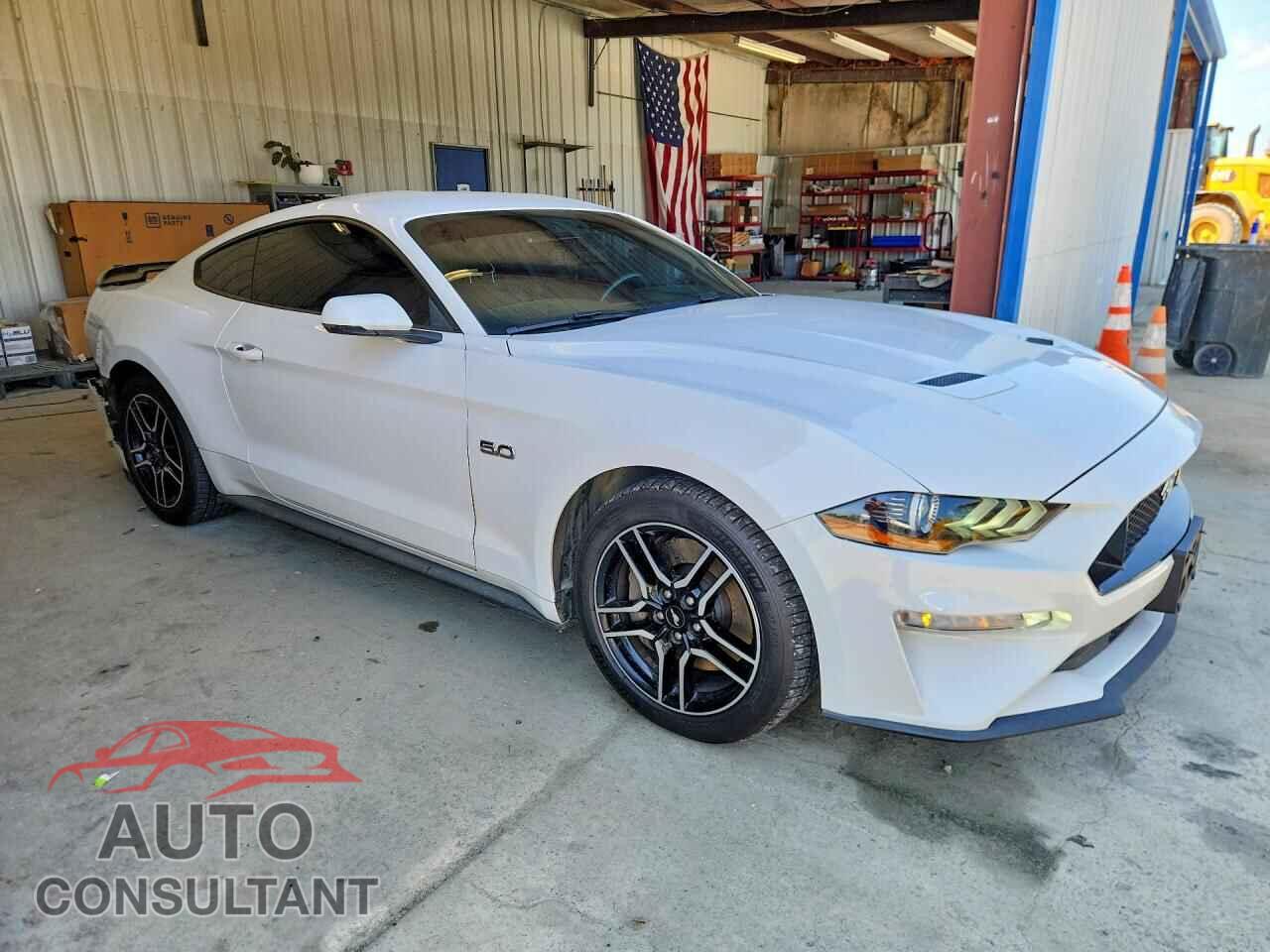 FORD MUSTANG 2020 - 1FA6P8CF2L5123753