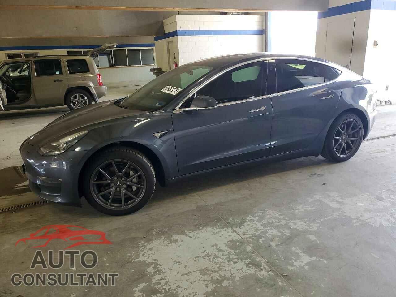 TESLA MODEL 3 2018 - 5YJ3E1EA8JF162662