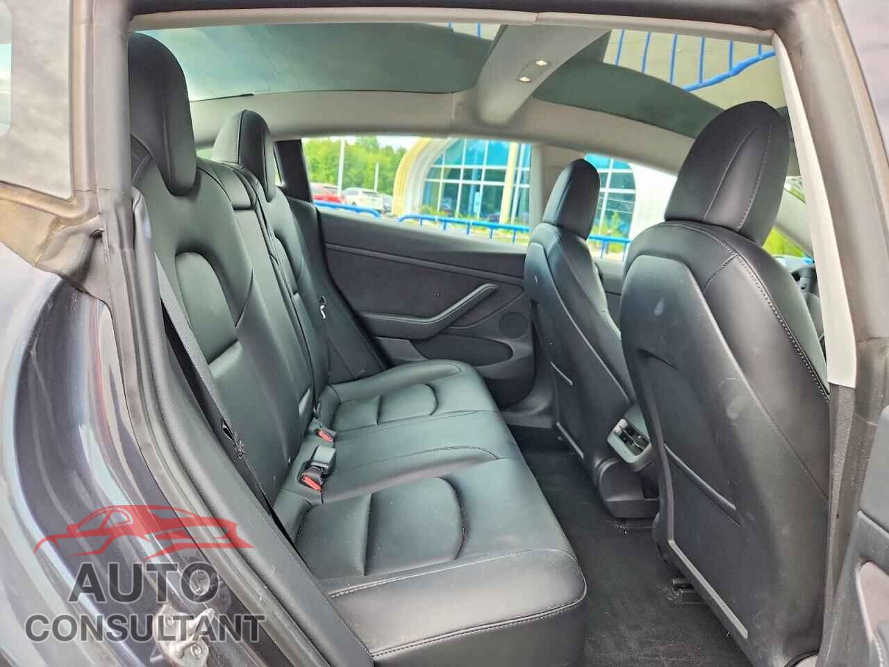 TESLA MODEL 3 2021 - 5YJ3E1EA4MF961374