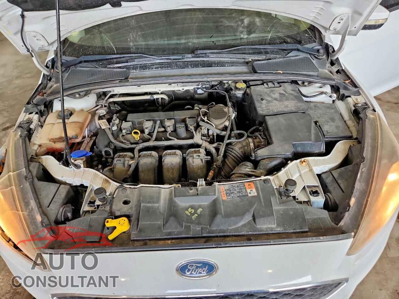 FORD FOCUS 2015 - 1FADP3K21FL304447