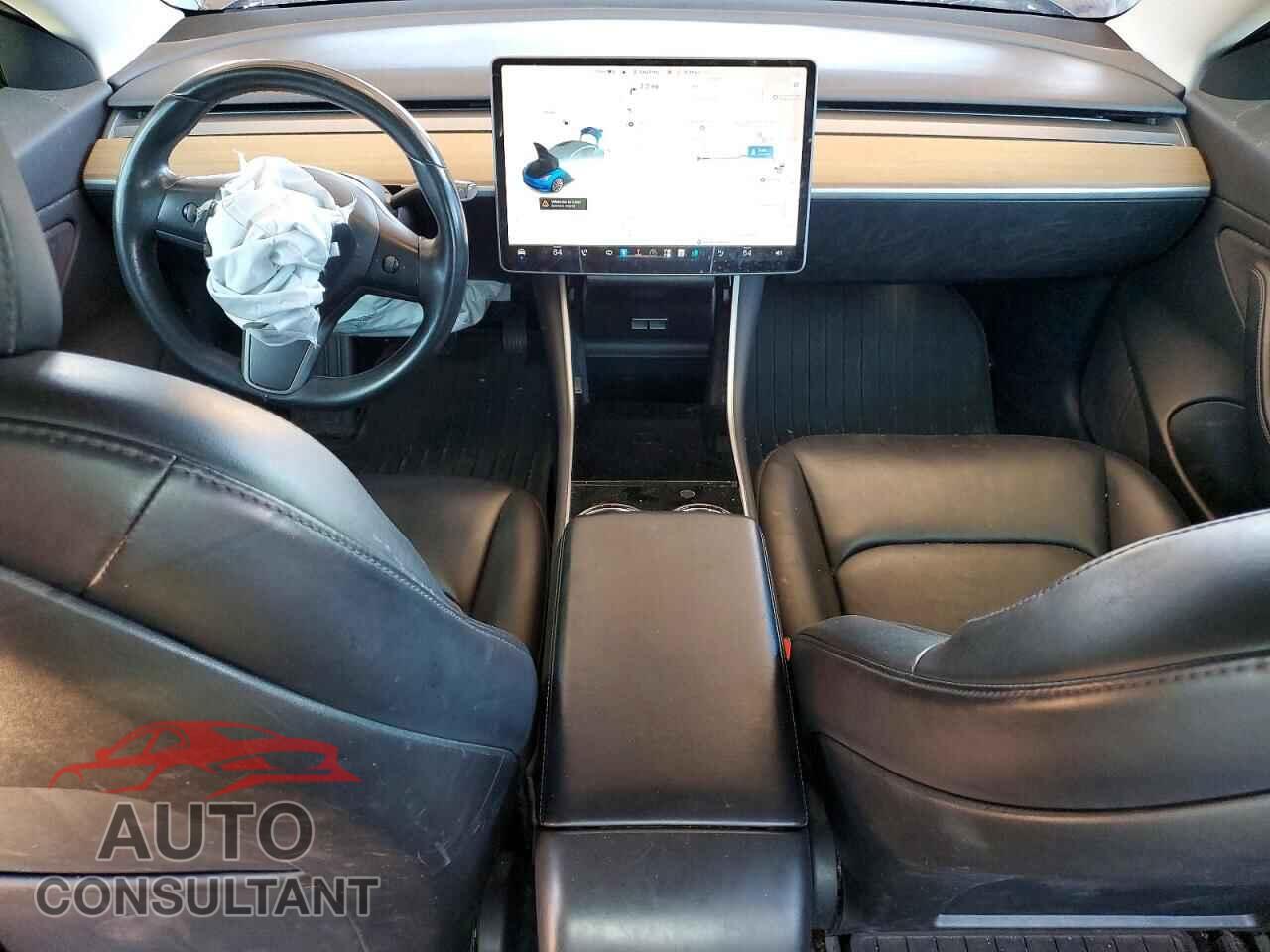 TESLA MODEL 3 2018 - 5YJ3E1EA8JF052680