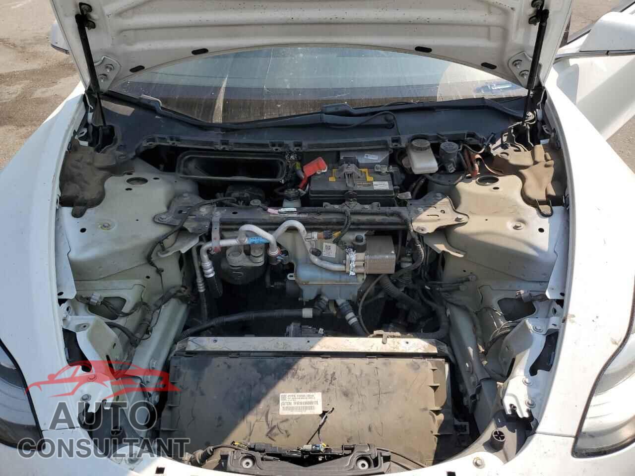 TESLA MODEL 3 2018 - 5YJ3E1EA7JF049138